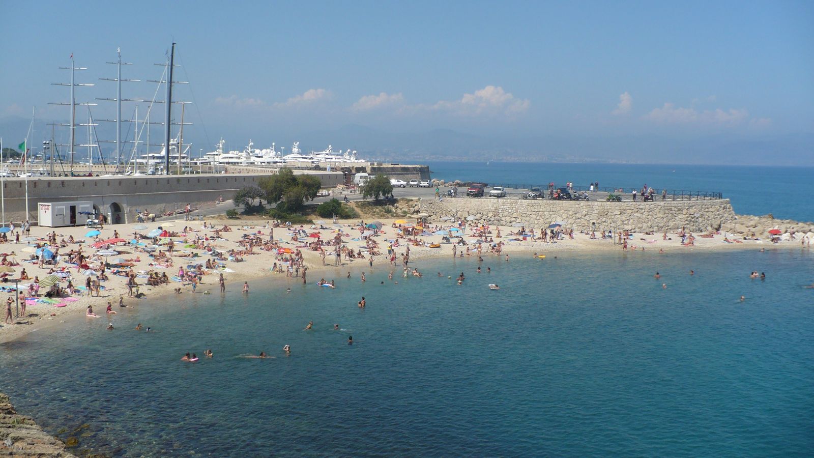 Gravette Beach, Antibes